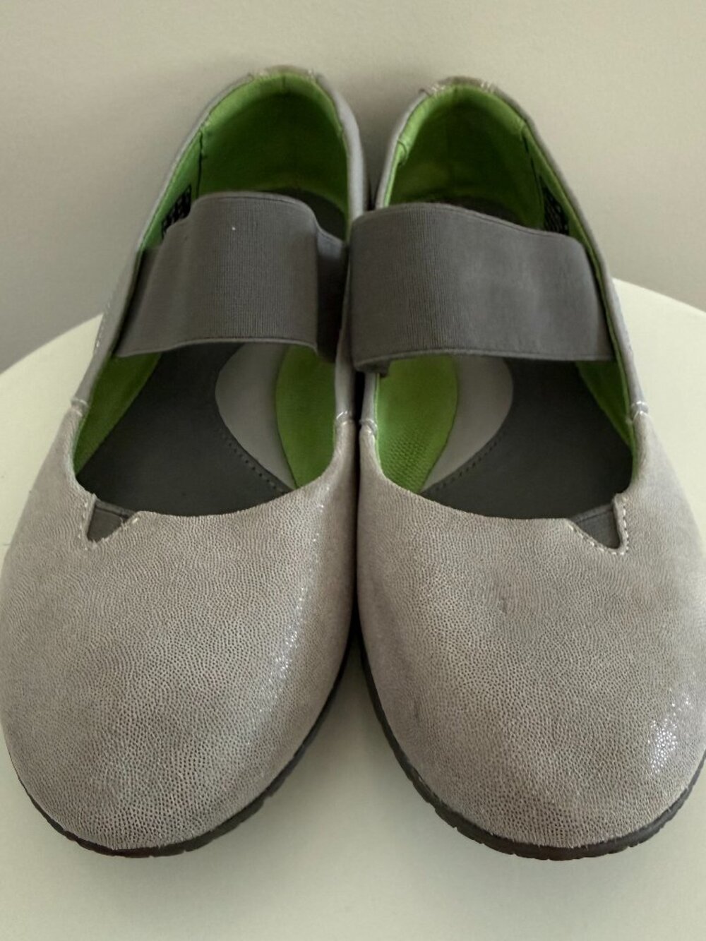 Hush Puppies - Zoe Toli - Light Grey Leather Mary Jane Flats - Size 8.5